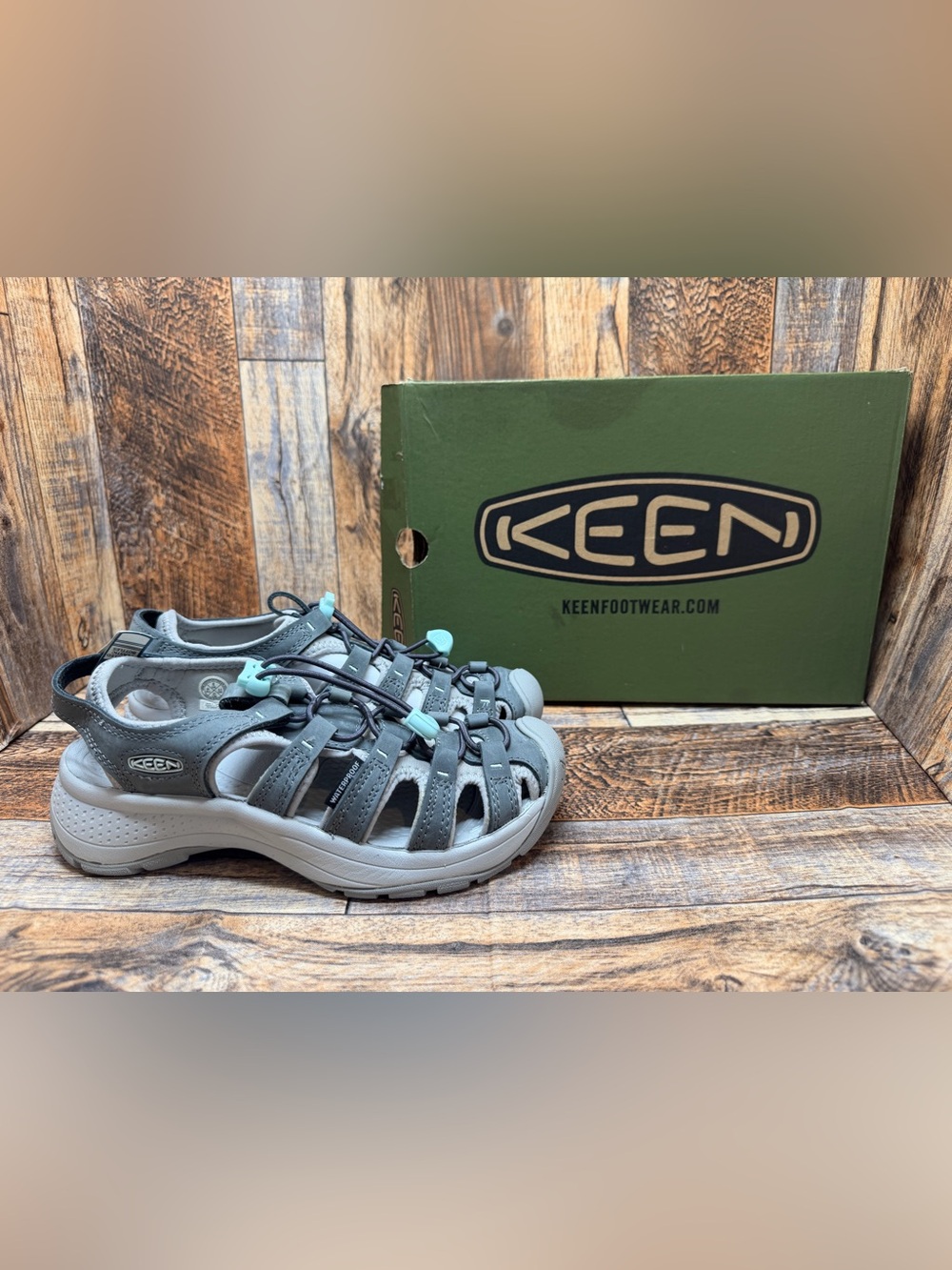 NEW Keen Astoria West Leather Newport Waterproof Sandals Women’s Size US 6